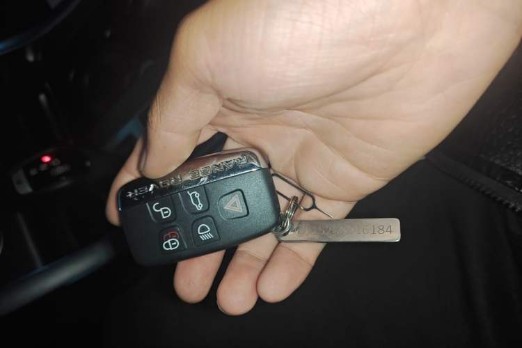 Used Land Rover Range Sport 2016 3.0 SC V6 HSE DYNAMIC Vehicle Key