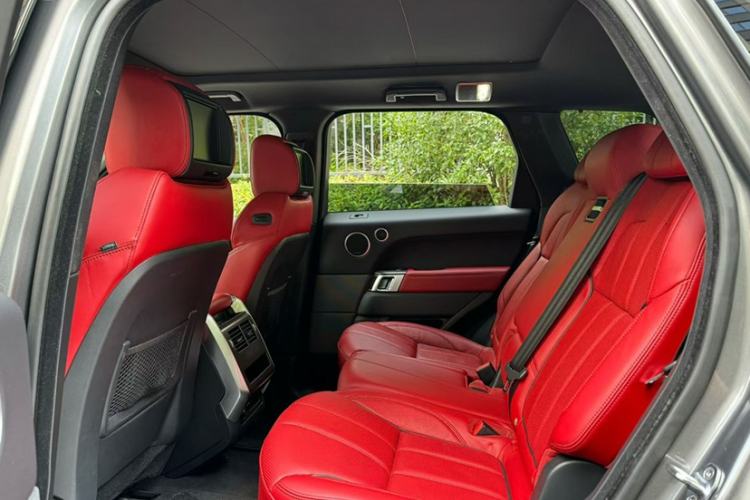 Used Land Rover Range Sport 2016 3.0 SC V6 HSE DYNAMIC Interior 3