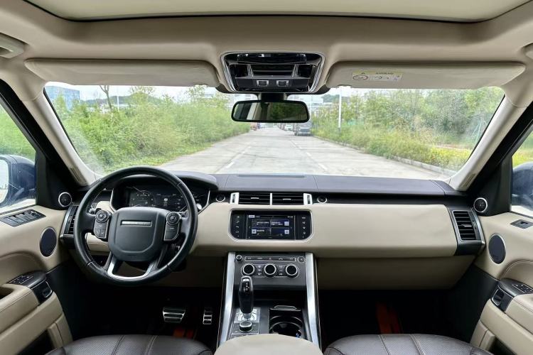 Used Land Rover Range Sport 2016 3.0 SC V6 HSE DYNAMIC Interior 3