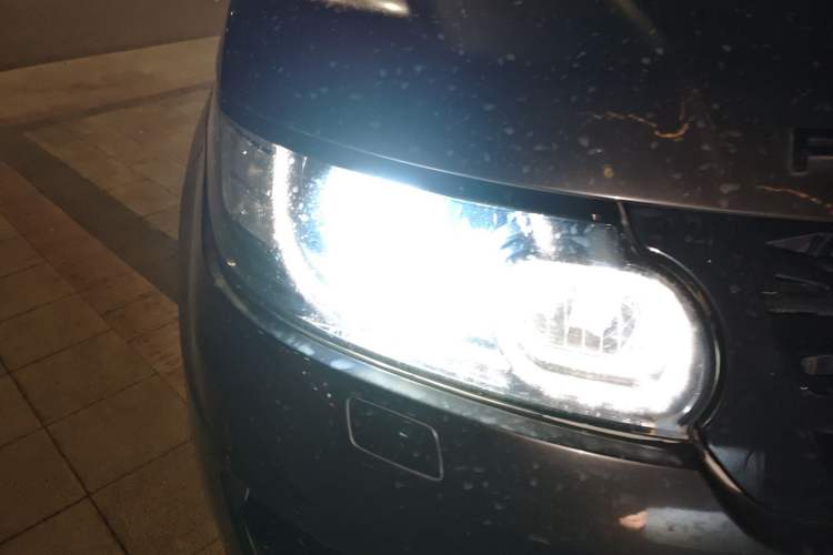 Used Land Rover Range Sport 2016 3.0 SC V6 HST Right Front Headlight