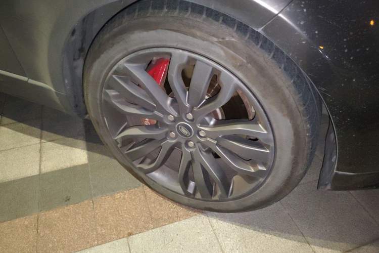 Used Land Rover Range Sport 2016 3.0 SC V6 HST Right Front Wheel Hub