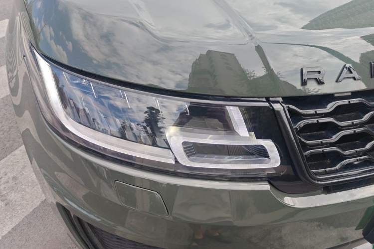 Used Land Rover Range Sport 2016 3.0 SC V6 SE Right Front Headlight