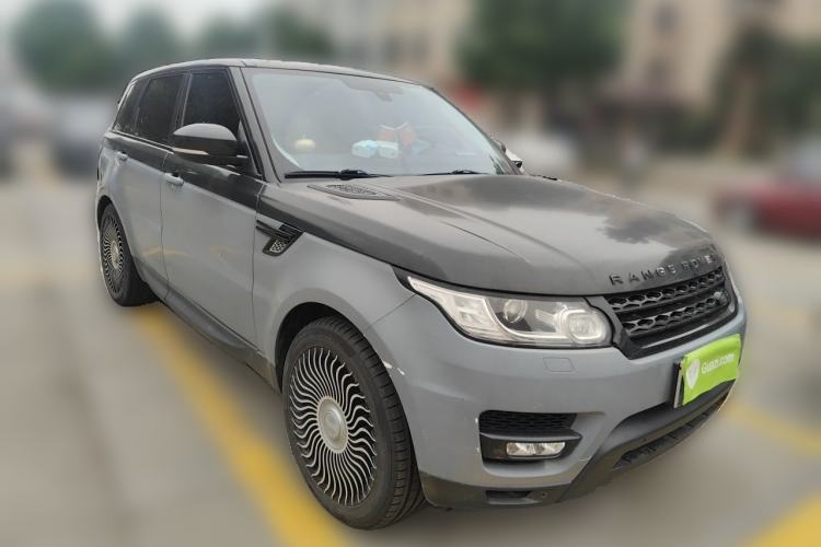 Used Land Rover Range Sport 2016 3.0 SC V6 HSE Front Right 45 Deg