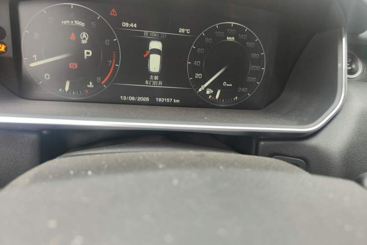 Used Land Rover Range Sport 2016 3.0 SC V6 HSE Odometer Close Up