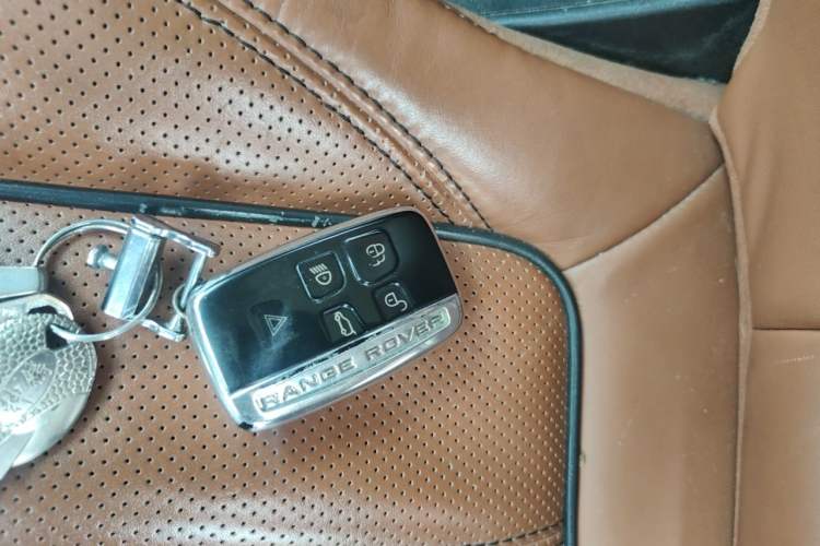 Used Land Rover Range Sport 2016 3.0 SC V6 HSE Vehicle Key