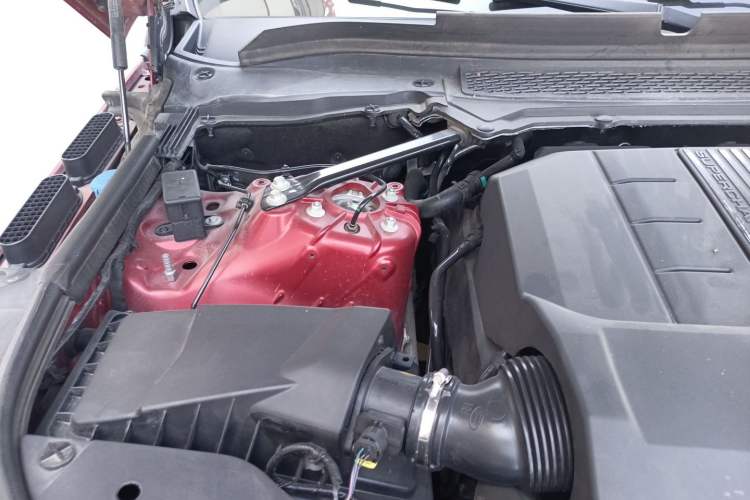 Used Land Rover Range Sport 2016 3.0 SC V6 HSE Engine Bay Right
