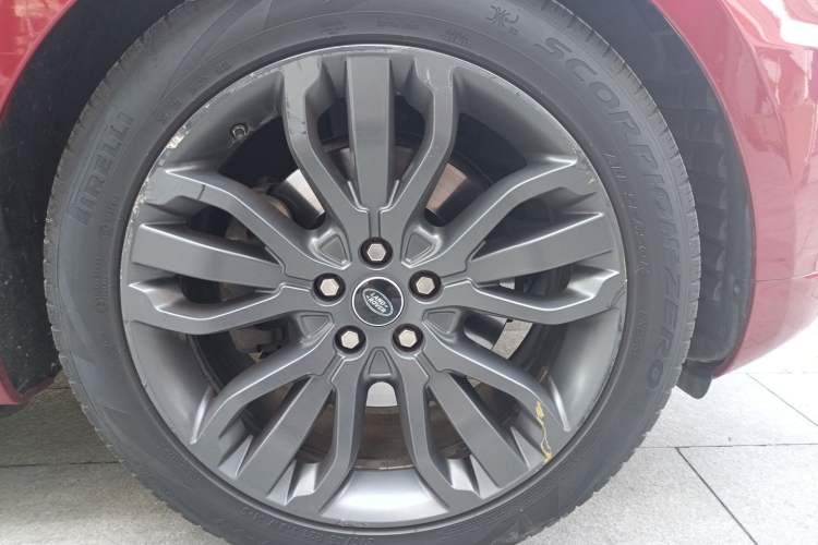 Used Land Rover Range Sport 2016 3.0 SC V6 HSE Right Front Wheel Hub