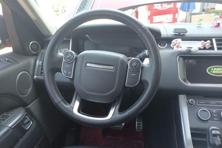 Used Land Rover Range Sport 2016 3.0 SC V6 HSE Steering Wheel