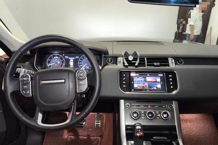 Used Land Rover Range Sport  Center Console