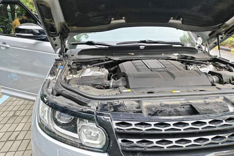 Used Land Rover Range Sport 2016 3.0 SC V6 HSE DYNAMIC Engine Bay Right