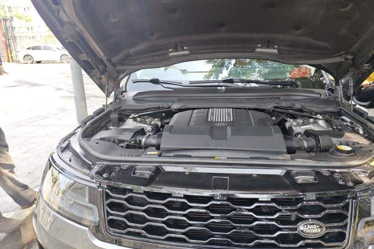 Used Land Rover Range Sport 2016 3.0 SC V6 HSE DYNAMIC Engine Bay Right