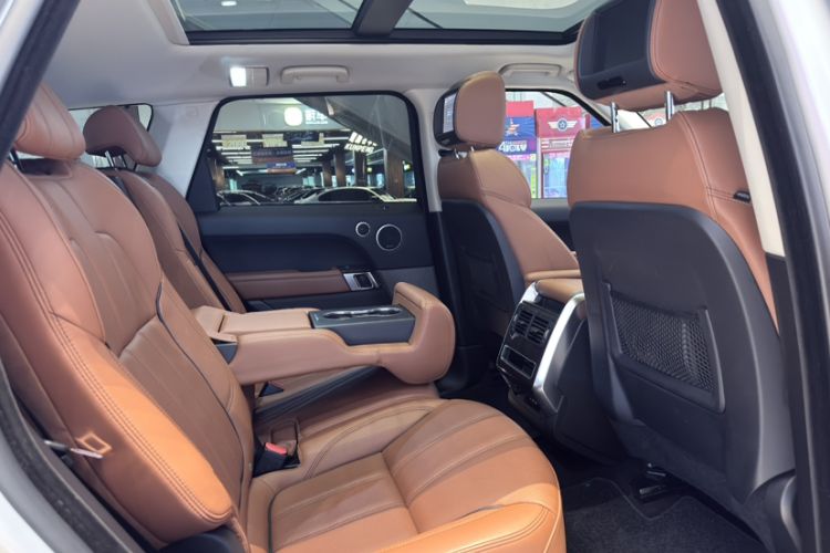 Used Land Rover Range Sport 2016 3.0 SC V6 HSE DYNAMIC Interior 12