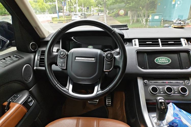 Used Land Rover Range Sport 2016 3.0 SC V6 HSE DYNAMIC Steering Wheel