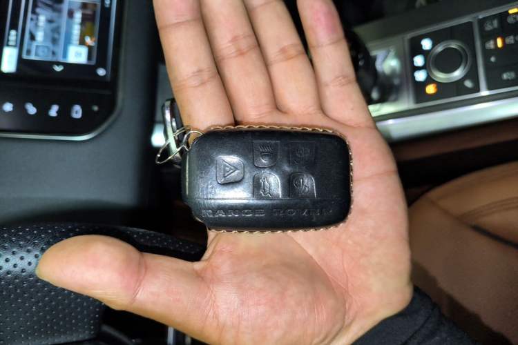 Used Land Rover Range Sport  Vehicle Key