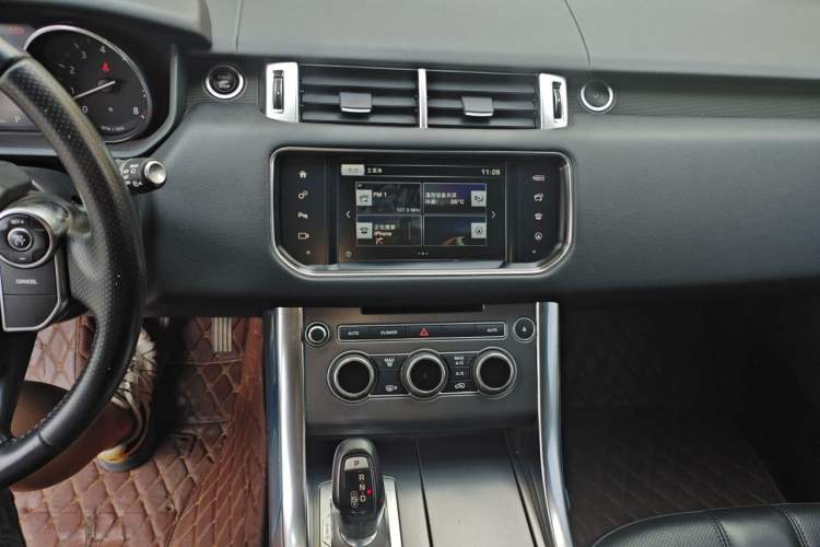 Used Land Rover Range Sport 2016 3.0 SC V6 SE Audio And AC Panel