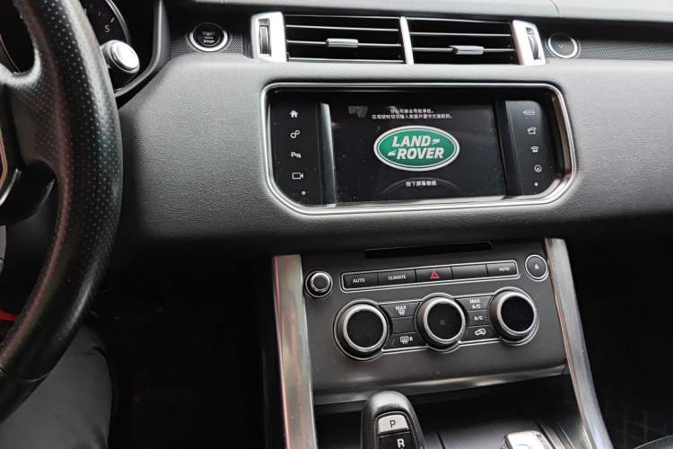 Used Land Rover Range Sport 2016 3.0 SC V6 SE Audio And AC Panel