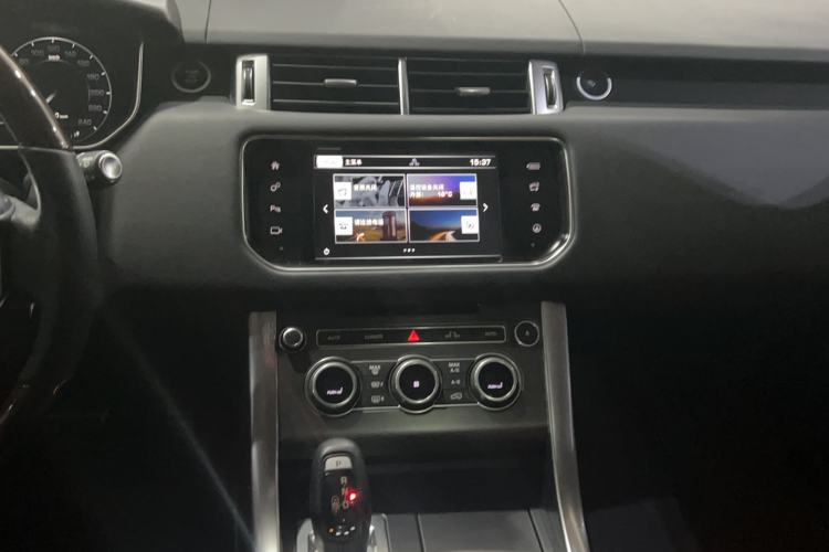 Used Land Rover Range Sport 2016 3.0 SC V6 HSE DYNAMIC Audio And AC Panel