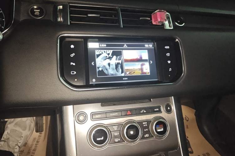 Used Land Rover Range Sport 2016 3.0 SDV6 HSE Audio And AC Panel
