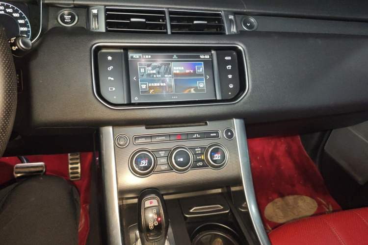 Used Land Rover Range Sport 2016 3.0 SC V6 HSE DYNAMIC Audio And AC Panel