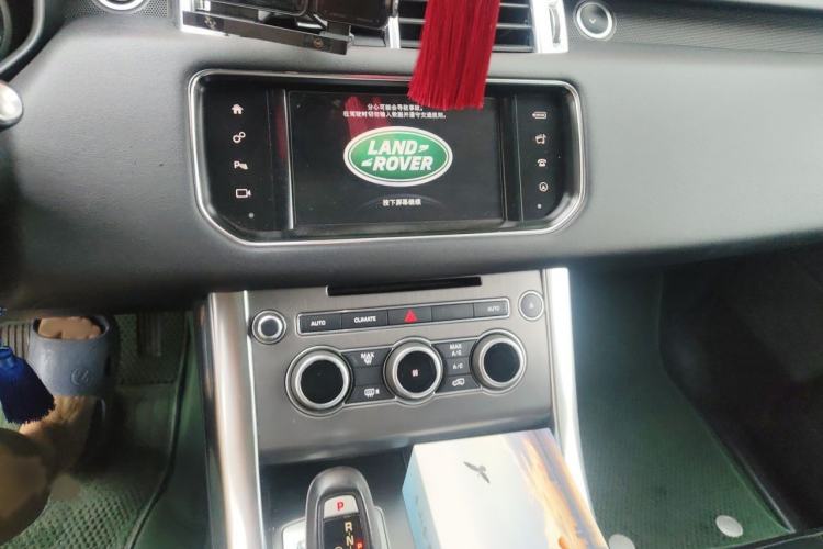 Used Land Rover Range Sport 2016 3.0 SC V6 SE Audio And AC Panel