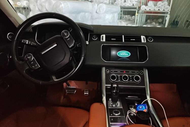 Used Land Rover Range Sport 2016 3.0 SC V6 HSE DYNAMIC Center Console
