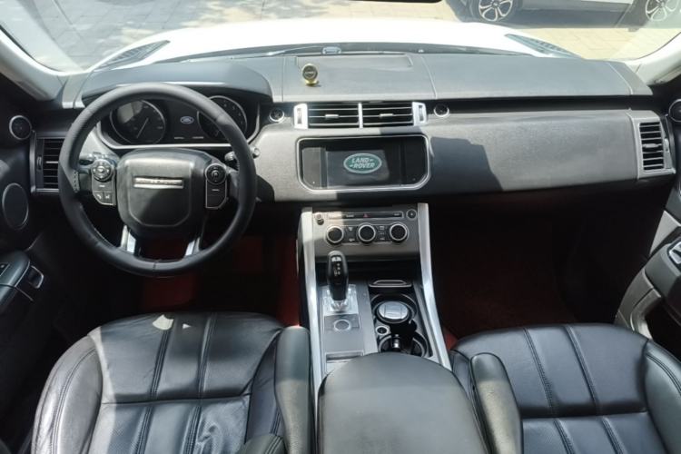 Used Land Rover Range Sport 2016 3.0 SC V6 SE Center Console