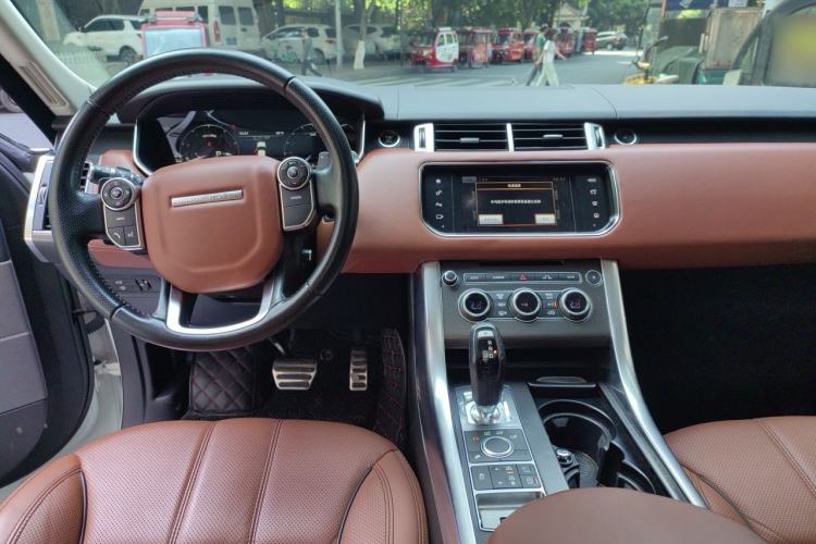 Used Land Rover Range Sport 2016 3.0 SC V6 HSE DYNAMIC Center Console