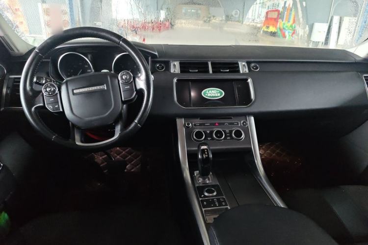 Used Land Rover Range Sport  Center Console