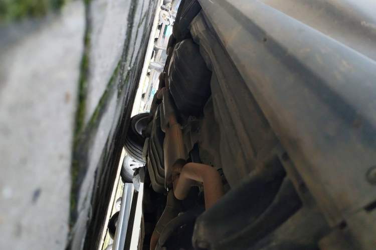 Used Land Rover Range Sport  Chassis Front Right