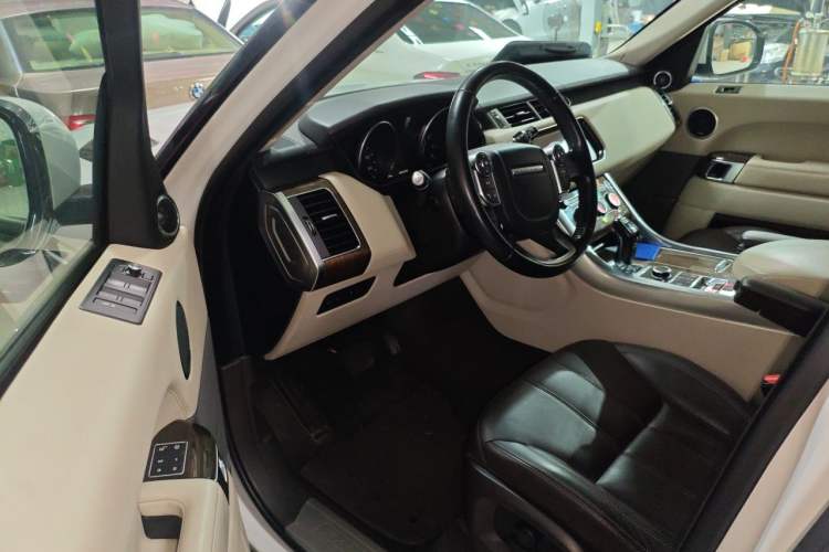 Used Land Rover Range Sport 2016 3.0 SC V6 HSE Driver Seat