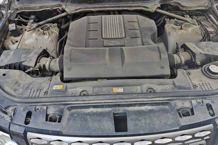 Used Land Rover Range Sport 2016 3.0 SC V6 SE Engine Bay