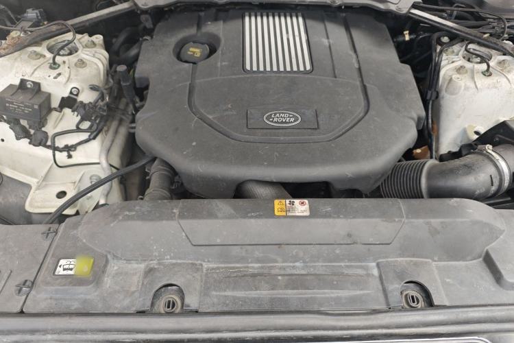 Used Land Rover Range Sport  Engine Bay