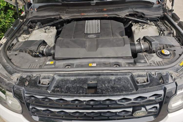Used Land Rover Range Sport 2016 3.0 SC V6 HSE DYNAMIC Engine Bay