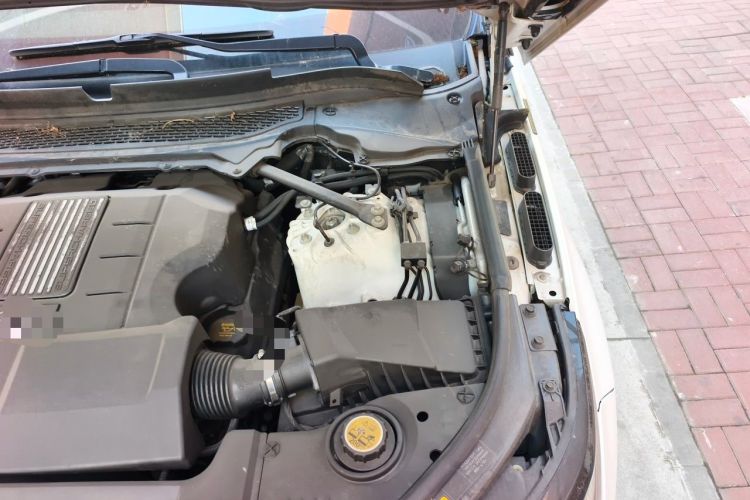 Used Land Rover Range Sport  Engine Bay Left