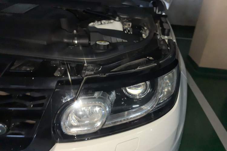 Used Land Rover Range Sport 2016 3.0 SC V6 HSE DYNAMIC Engine Bay Left