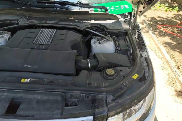 Used Land Rover Range Sport  Engine Bay Left