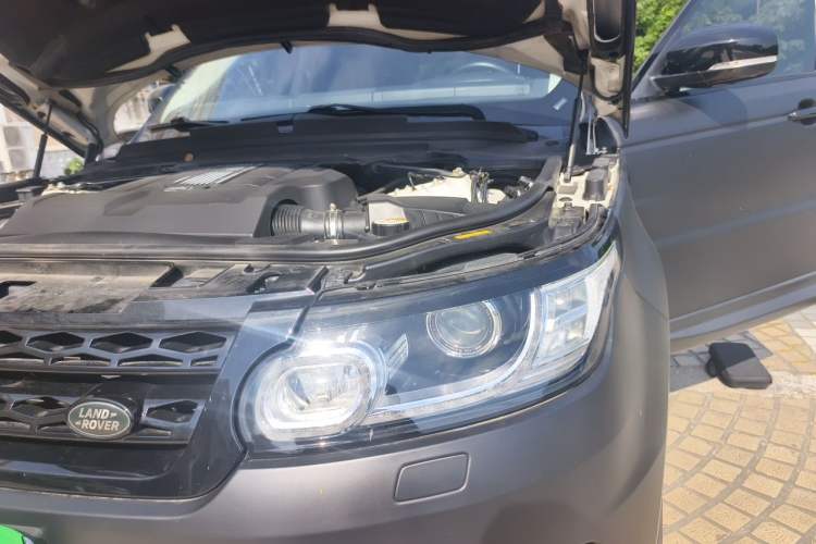 Used Land Rover Range Sport 2016 3.0 SC V6 SE Engine Bay Left