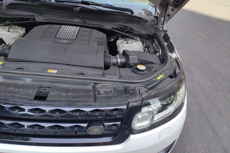 Used Land Rover Range Sport 2016 3.0 SC V6 HSE DYNAMIC Engine Bay Left