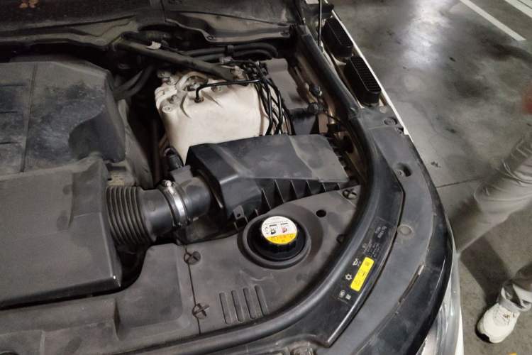 Used Land Rover Range Sport 2016 3.0 SC V6 HSE DYNAMIC Engine Bay Left