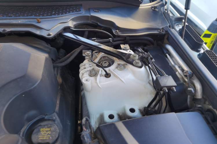 Used Land Rover Range Sport 2016 3.0 SC V6 HSE DYNAMIC Engine Bay Left