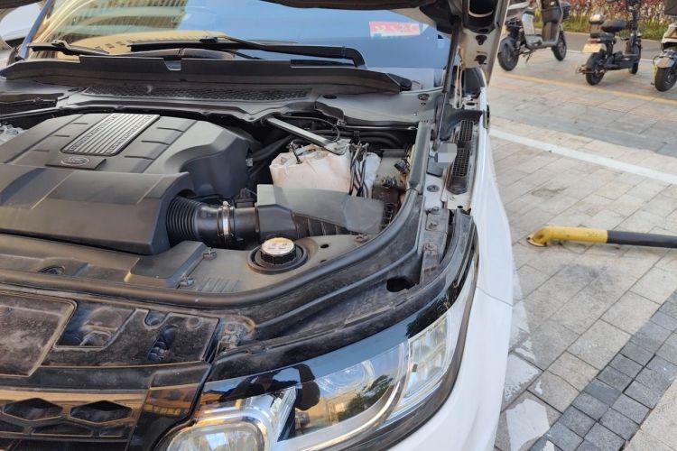 Used Land Rover Range Sport 2016 3.0 SC V6 HSE DYNAMIC Engine Bay Left