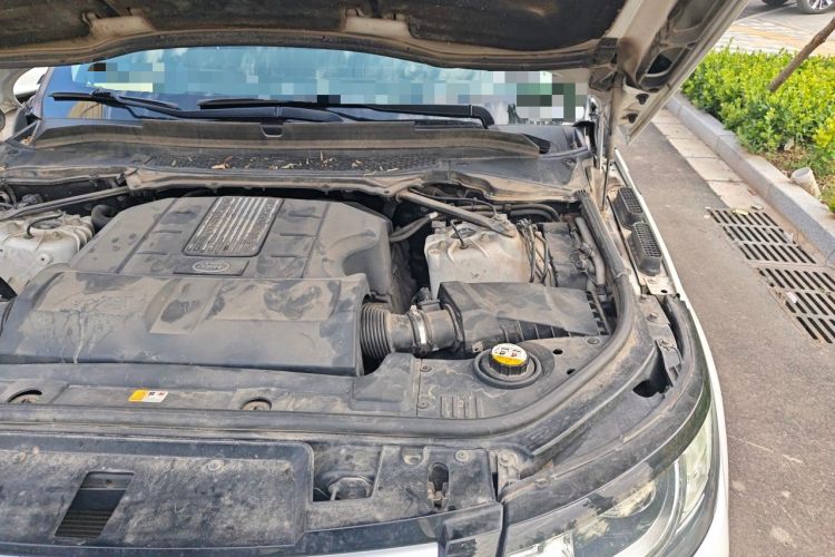 Used Land Rover Range Sport 2016 3.0 SC V6 SE Engine Bay Left