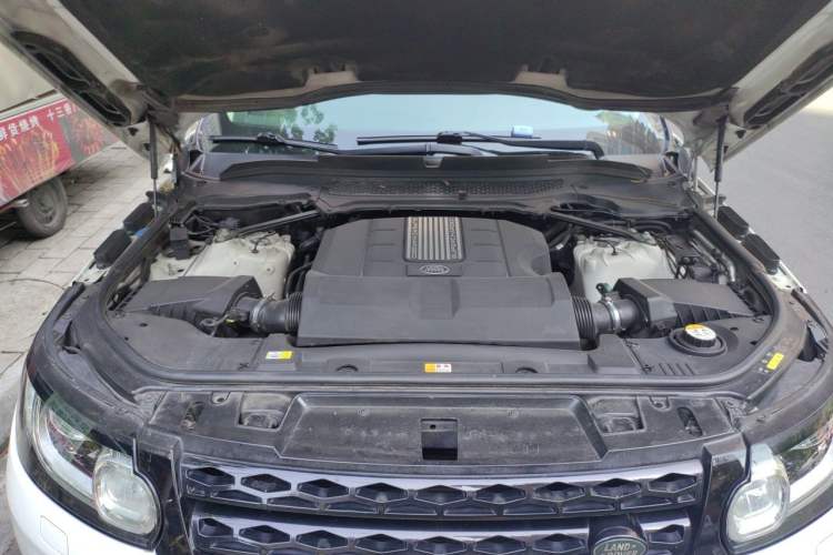Used Land Rover Range Sport 2016 3.0 SC V6 HSE DYNAMIC Engine Bay