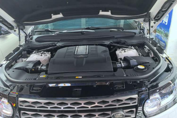 Used Land Rover Range Sport 2016 3.0 SC V6 SE Engine Bay