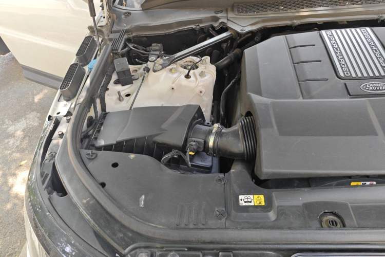 Used Land Rover Range Sport 2016 3.0 SC V6 HSE DYNAMIC Engine Bay Right