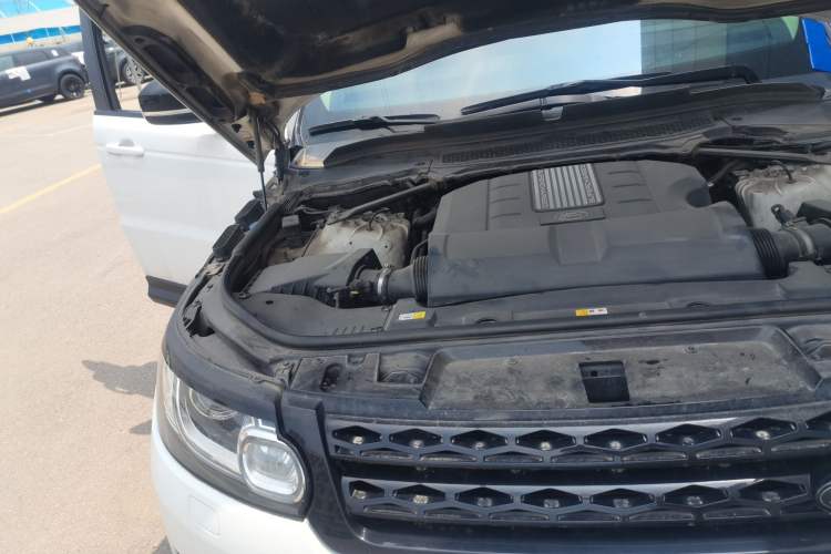 Used Land Rover Range Sport  Engine Bay Right