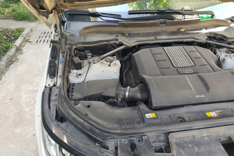 Used Land Rover Range Sport  Engine Bay Right