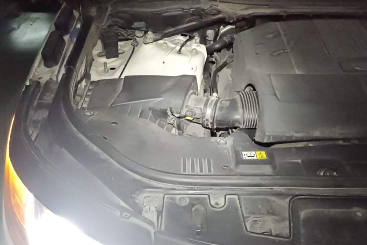 Used Land Rover Range Sport 2016 3.0 SC V6 HSE Engine Bay Right