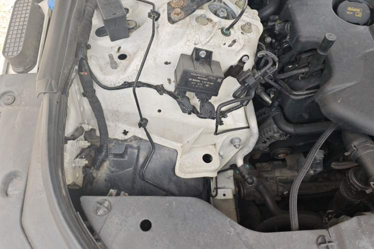 Used Land Rover Range Sport  Engine Bay Right