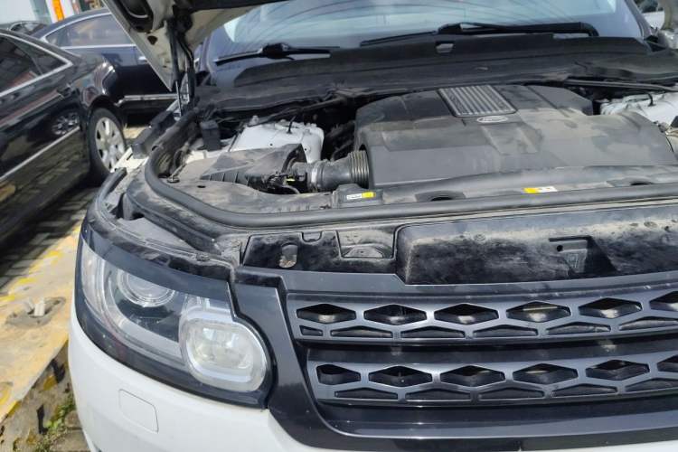 Used Land Rover Range Sport  Engine Bay Right